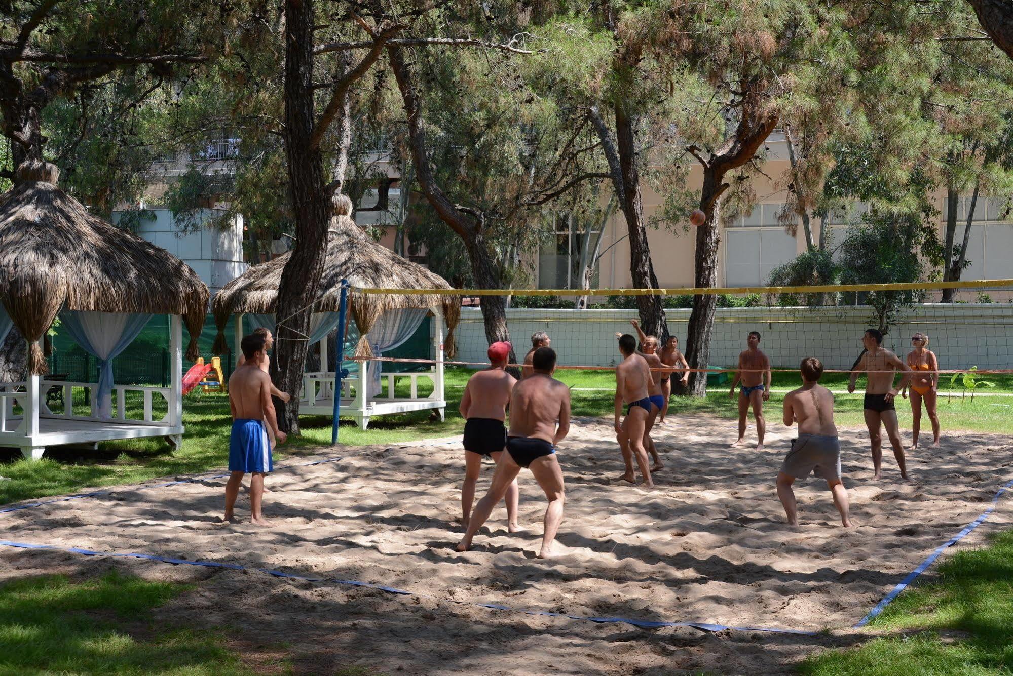 Готель Fun And Sun Club Saphire Текірова Екстер'єр фото