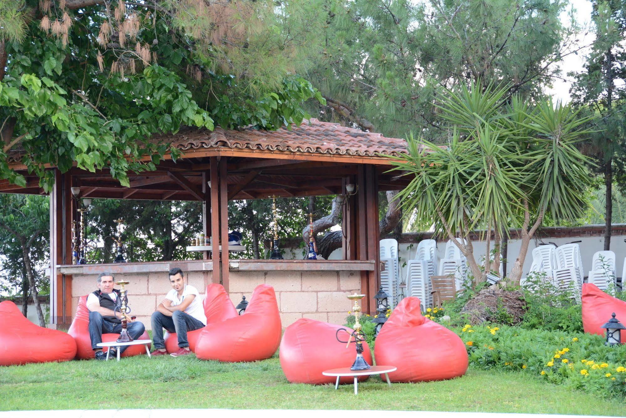 Готель Fun And Sun Club Saphire Текірова Екстер'єр фото